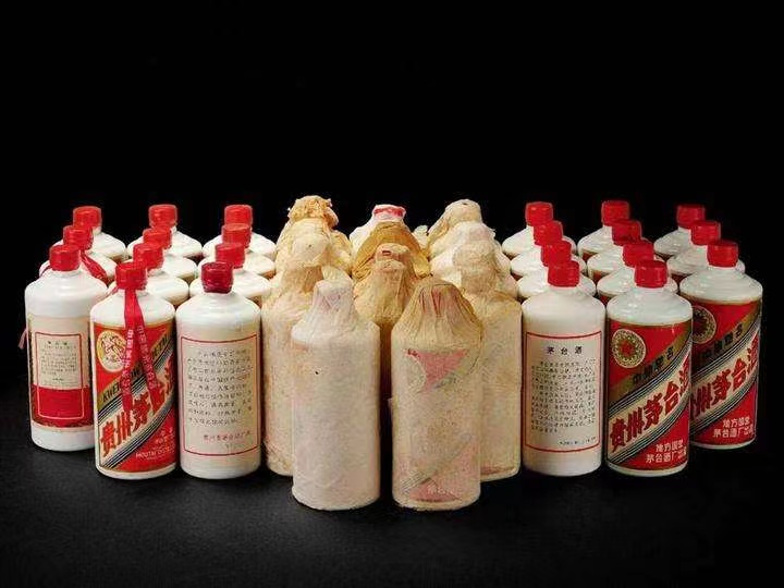 太仆寺日照岚山回收酒价格哪里回收(附近上门回收茅台酒）?